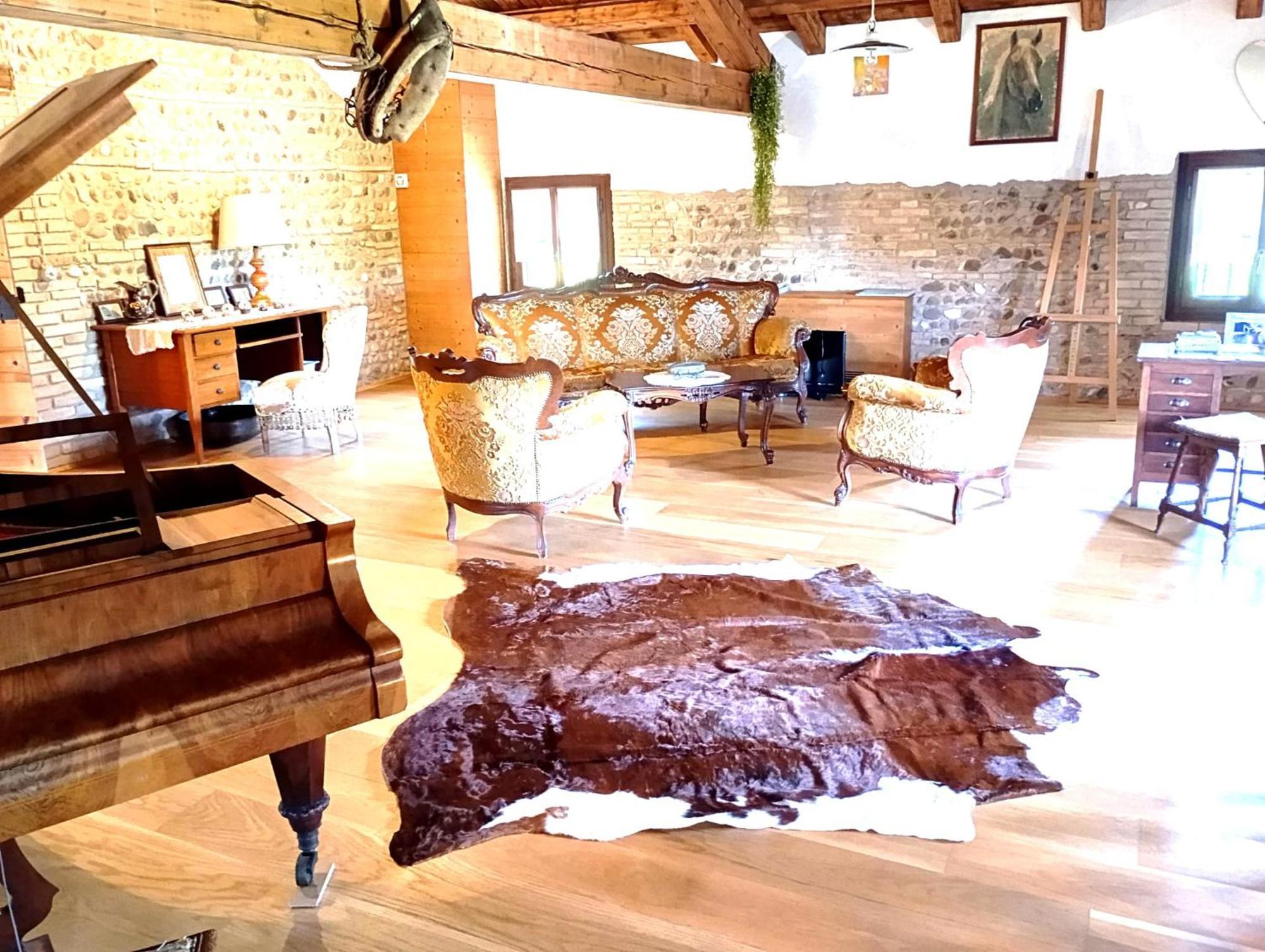 La Regina Del Bosco Villa Rivignano Exteriör bild